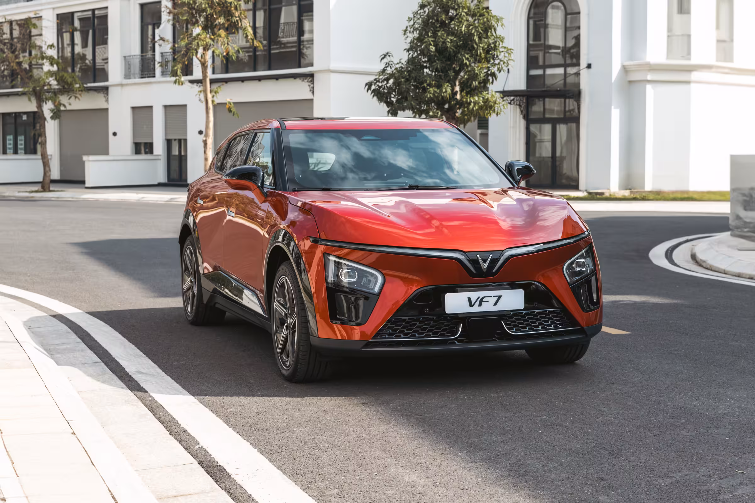 Vinfast VF7 Eco